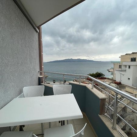Susy Sea View Apartment Sarande Bagian luar foto