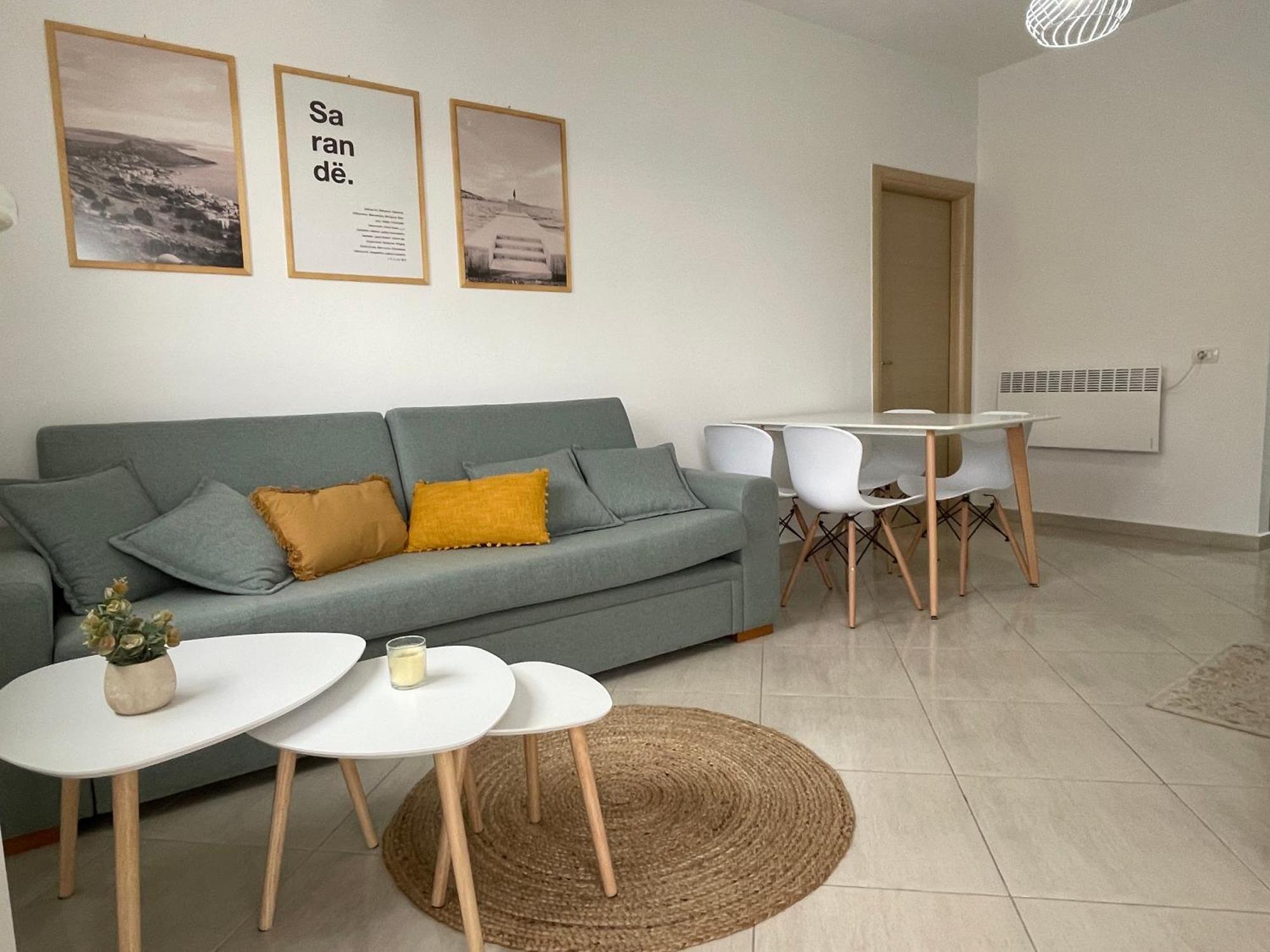 Susy Sea View Apartment Sarande Bagian luar foto