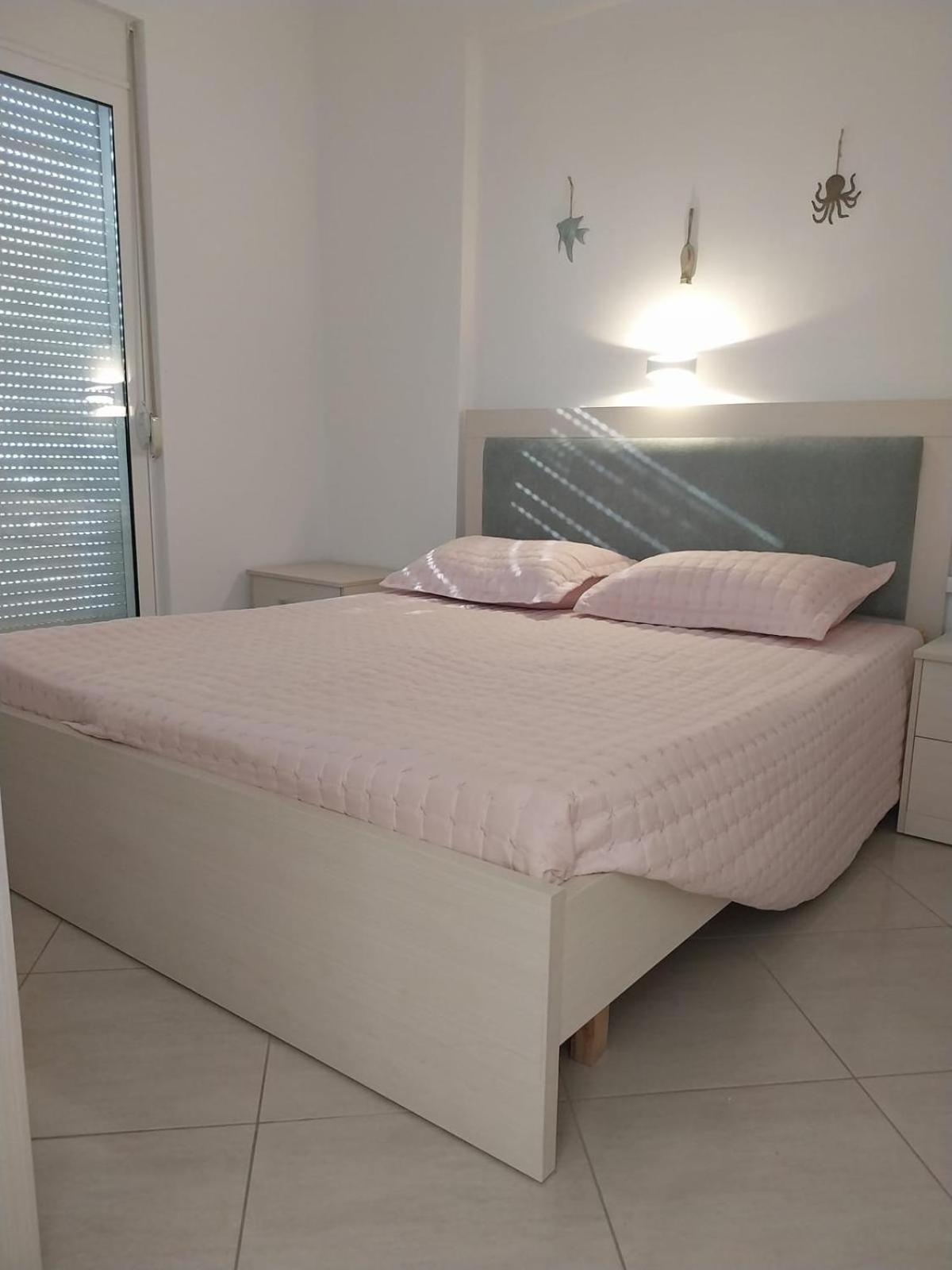 Susy Sea View Apartment Sarande Bagian luar foto