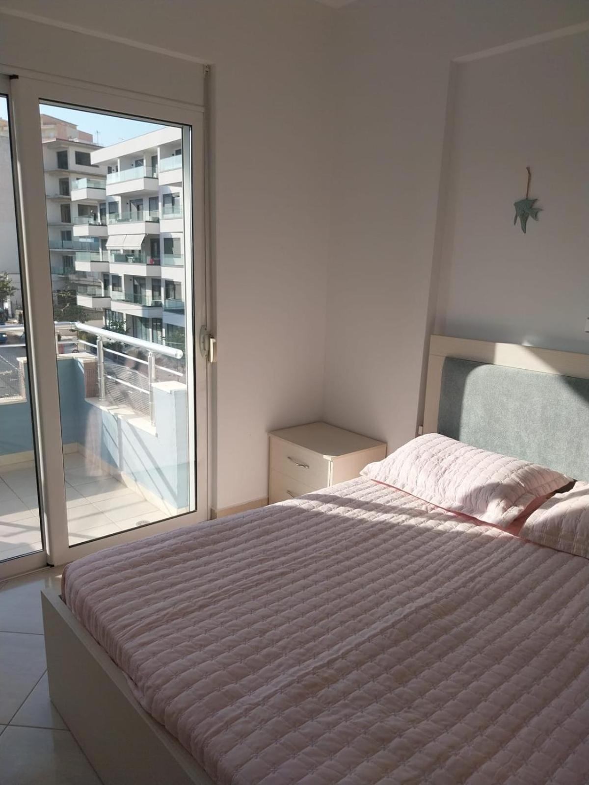 Susy Sea View Apartment Sarande Bagian luar foto