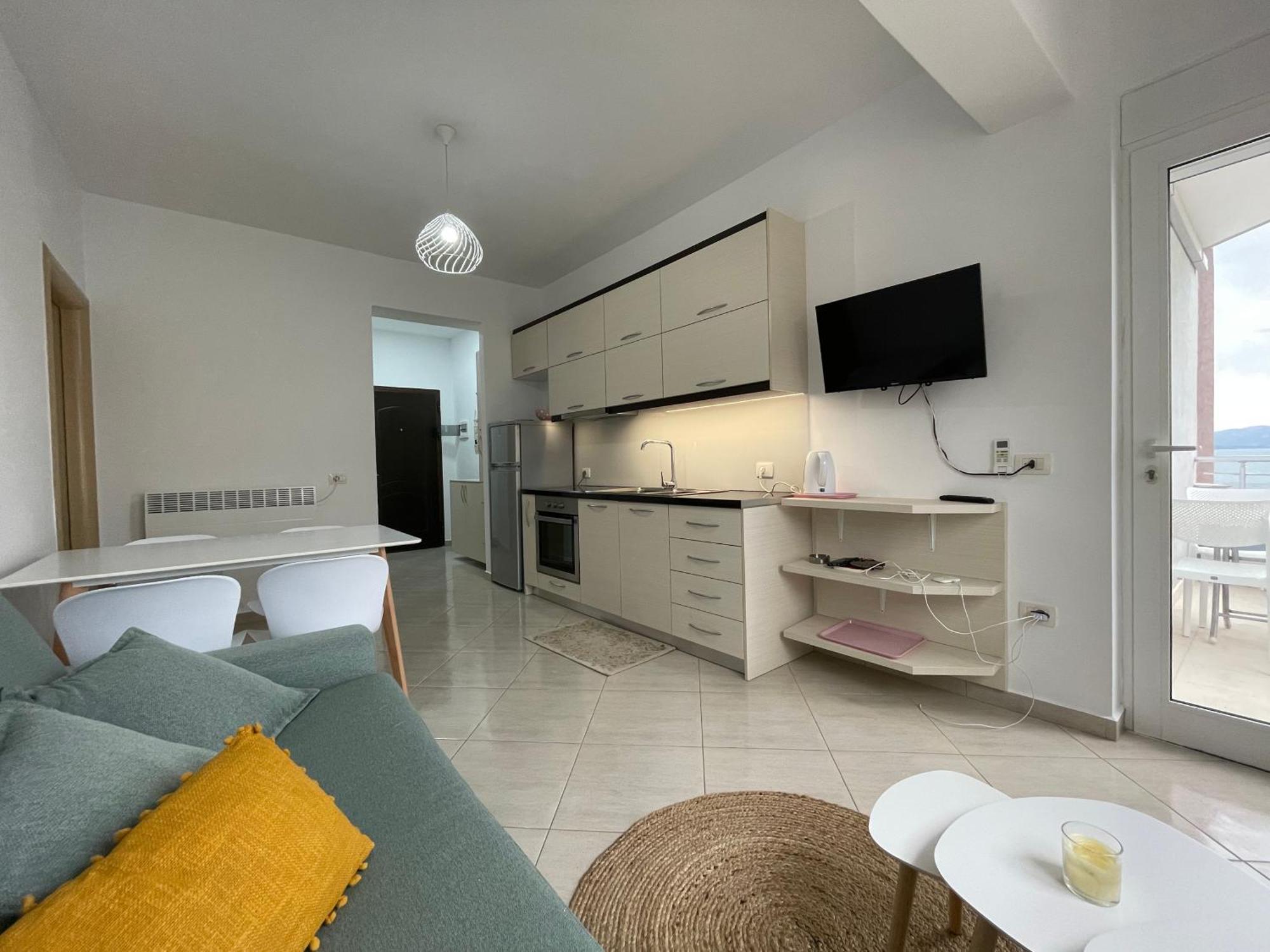 Susy Sea View Apartment Sarande Bagian luar foto
